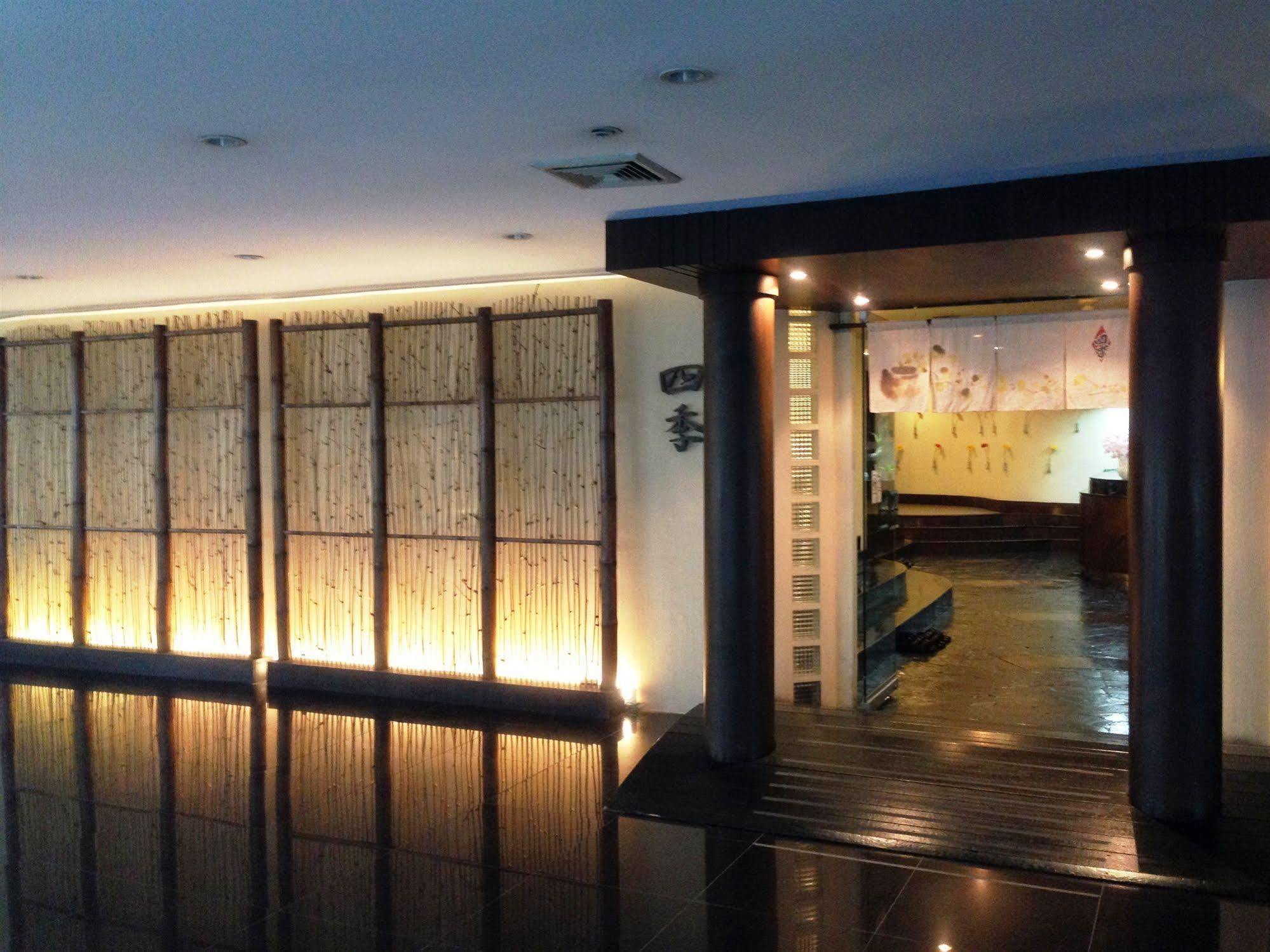 The City Hotel Sriracha By Bbh Japan Si Racha Exterior foto